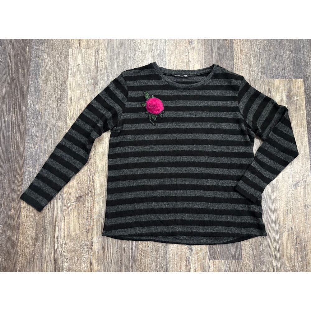 Zara Women Large Striped Knit Sweater Pink Faux Fur Flower Applique Grey‎ Black